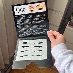 *NEW* Black Eyeliner Sticker Set